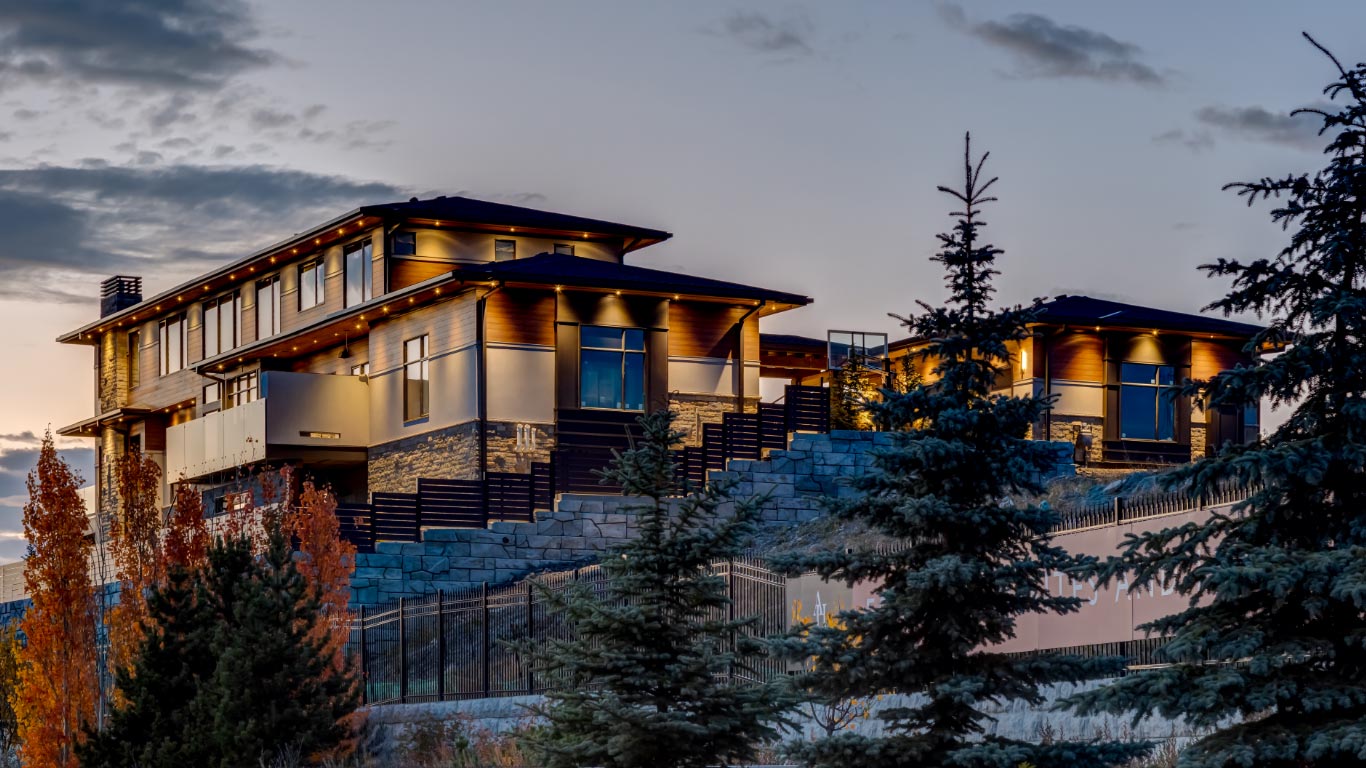 luxury custom home builders calgary